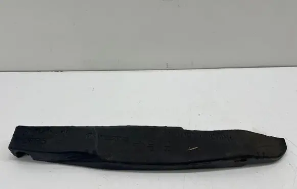 Mazda CX-30 Fender foam support/seal DFR