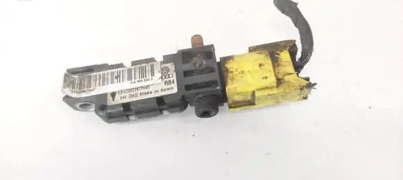 Volkswagen Phaeton Airbag deployment crash/impact sensor 7L0909606D