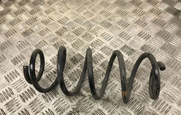 Toyota Yaris Rear coil spring