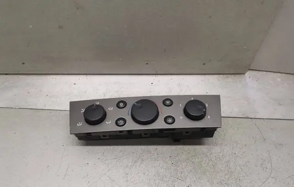 Opel Vectra C Climate control unit 13138190
