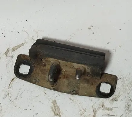 Audi 80 90 S2 B4 Loading door lock loop/hook striker 4A9827518B