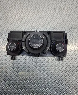 Peugeot 308 Climate control unit 96850724XT