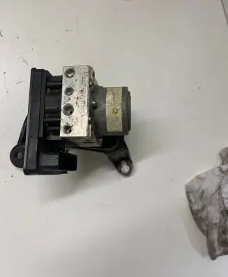 Mercedes-Benz E W238 ABS Pump A2134311601 A006E327 A087E32