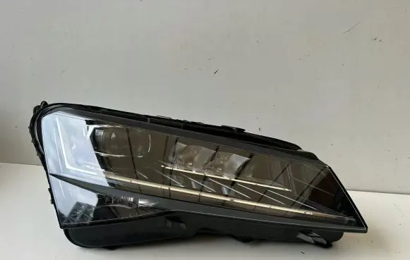 Skoda Superb B8 (3V) Headlight/headlamp 3V1941016