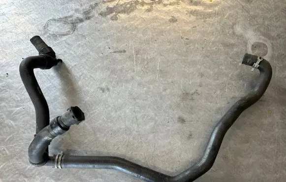 Renault Captur Engine coolant pipe/hose 924104538R