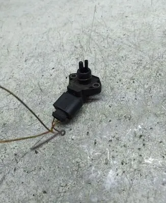 Audi A6 S6 C5 4B Air pressure sensor 0281002326