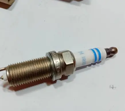 Mitsubishi Lancer VIII Spark plug MN176628