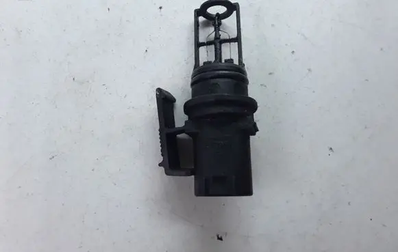 Mercedes-Benz E W211 Intake air temperature sensor 0061532028