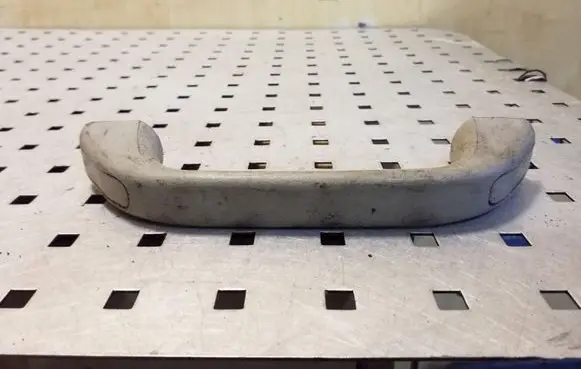 Opel Frontera B Front interior roof grab handle