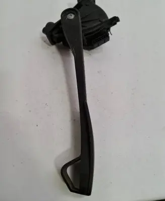 Volvo V70 Accelerator throttle pedal 30683514 911896 6PV00853713