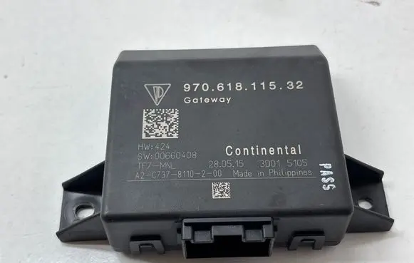 Porsche Panamera (970) Gateway control module 97061811532 3D015105 00660408