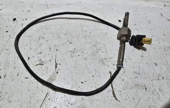 Mercedes-Benz Sprinter W907 W910 Exhaust gas temperature sensor a0009053905