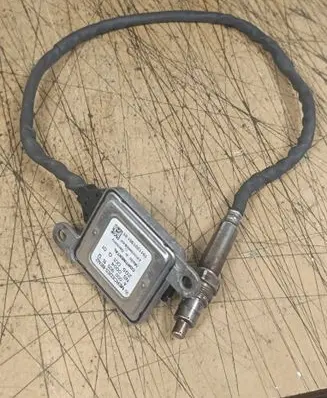 Mercedes-Benz C W205 Lambda probe sensor A0009051512