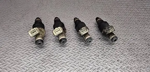 Volkswagen Golf IV Fuel injectors set 0280150955 037906031