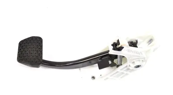 BMW 4 F36 Gran coupe Brake pedal 6878290