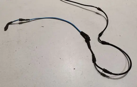 Land Rover Defender ABS brake wheel speed sensor HPLA10K845AD