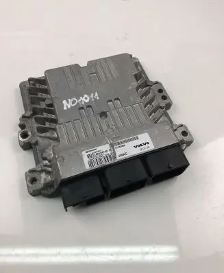 Volvo V70 Engine control unit/module ECU 31355669 S180134102B