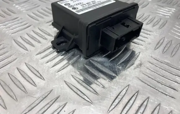 Volkswagen Touareg II Light module LCM 7P6907357