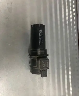 Skoda Octavia Mk2 (1Z) Mass air flow meter 5WK97023 03L906461 024011083