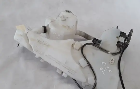Windshield washer fluid reservoir/tank