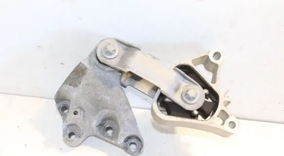 Mercedes-Benz GLA W156 Engine mount bracket A2462401109