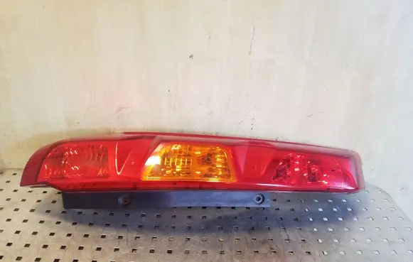 Nissan X-Trail T31 Rear/tail lights 22063929 E13022425