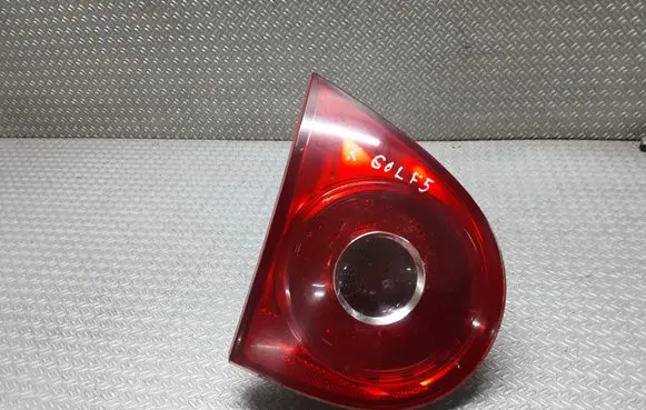 Volkswagen Golf V Tailgate rear/tail lights