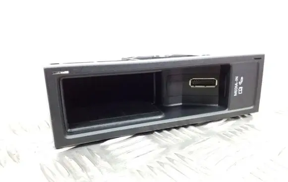 Volkswagen Golf VI Head unit multimedia control 5N0035342C