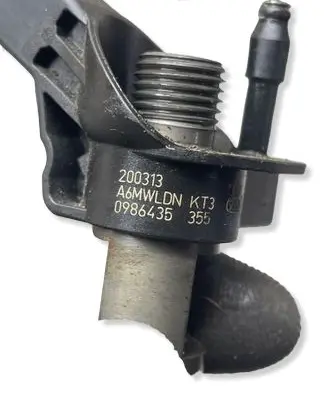 Mercedes-Benz GL X164 Fuel injector 0986435 200313