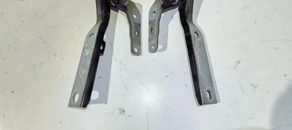 Seat Leon IV Engine bonnet/hood hinges 5FA823302 5FA823301