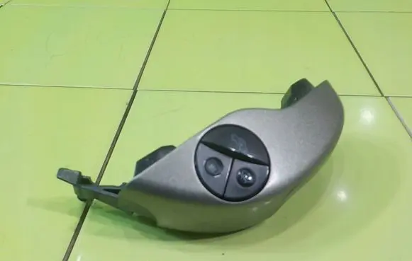 Toyota Prius (XW20) Other switches/knobs/shifts 14AB144