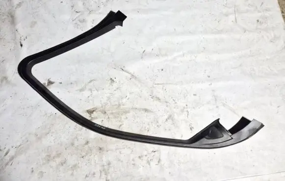 BMW X5 E70 Rubber seal front coupe door 