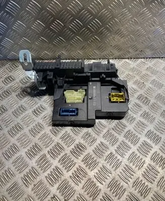 Mercedes-Benz C W204 Fuse box set 2045453901 A2045453901