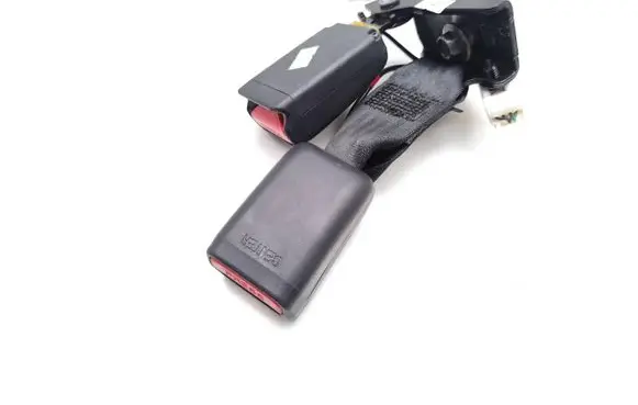 Rear seatbelt buckle