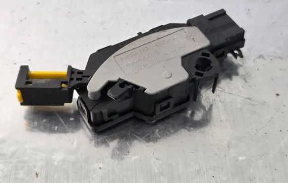 Jeep Compass Clutch pedal sensor 00520683380 110672001 26217