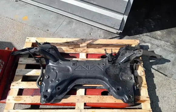 Peugeot 308 Front subframe