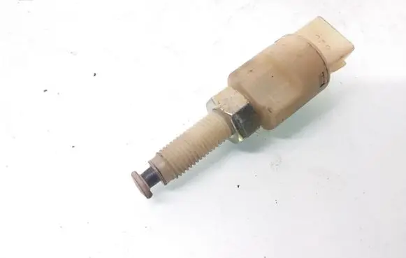 Volkswagen PASSAT B5 Brake pedal sensor switch 4A0945515A
