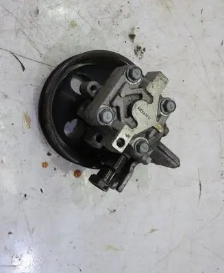 KIA Sorento Power steering pump GMAUTO4574097