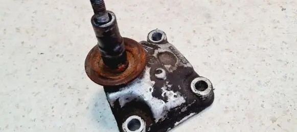 Citroen C8 Engine mounting bracket 1485381080