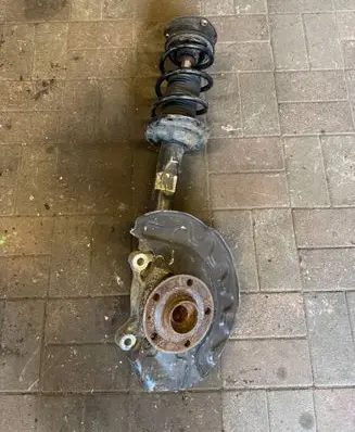 Volkswagen Golf VII Front wheel hub spindle knuckle