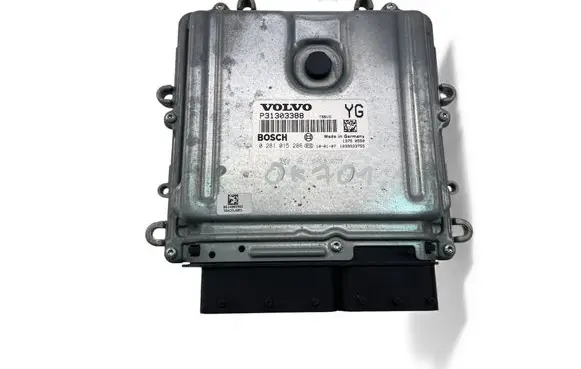 Volvo XC60 Engine control unit/module ECU P31303388 0281015286
