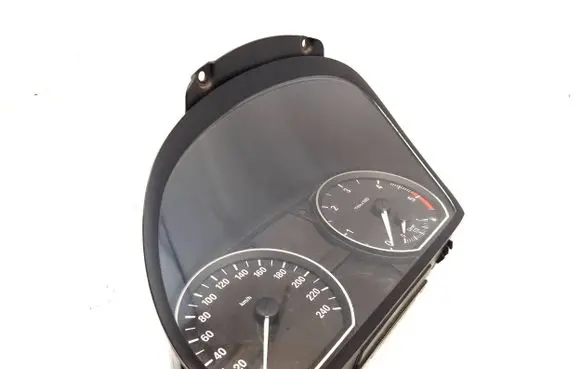 BMW 1 E81 E87 Speedometer (instrument cluster) 1041568