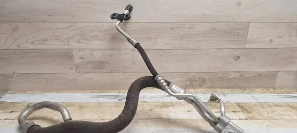 BMW 1 E81 E87 Air conditioning (A/C) pipe/hose 6411918251201 6453696496403 R134A