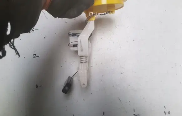Skoda Octavia Mk2 (1Z) Fuel level sensor 1K0919073AK