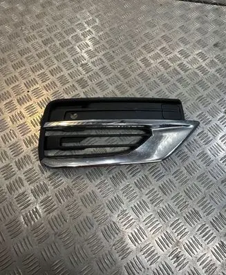 Volvo XC90 Front bumper lower grill 31663844