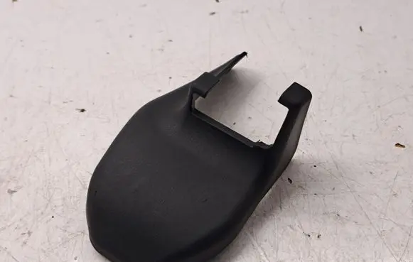 Toyota Avensis T270 Front driver seat rail trim 7212405010C0 7212405010