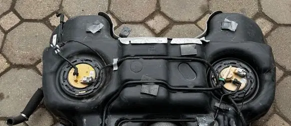 Jeep Grand Cherokee WL Fuel tank SEQ052510 RC705393 68459140AI