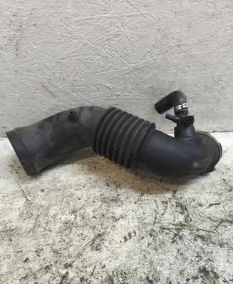 Volvo S70 V70 V70 XC Air intake hose/pipe 9445367 5002
