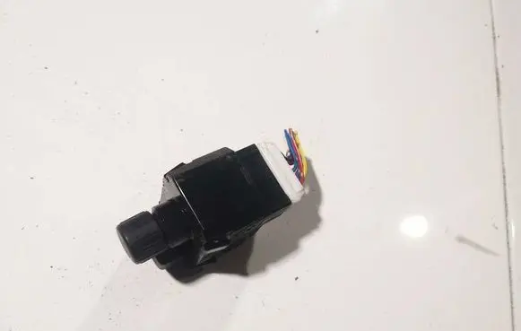 Subaru Outback Wing mirror switch