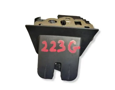 Audi A4 S4 B8 8K Tailgate/trunk/boot lock/catch/latch 8K9827505